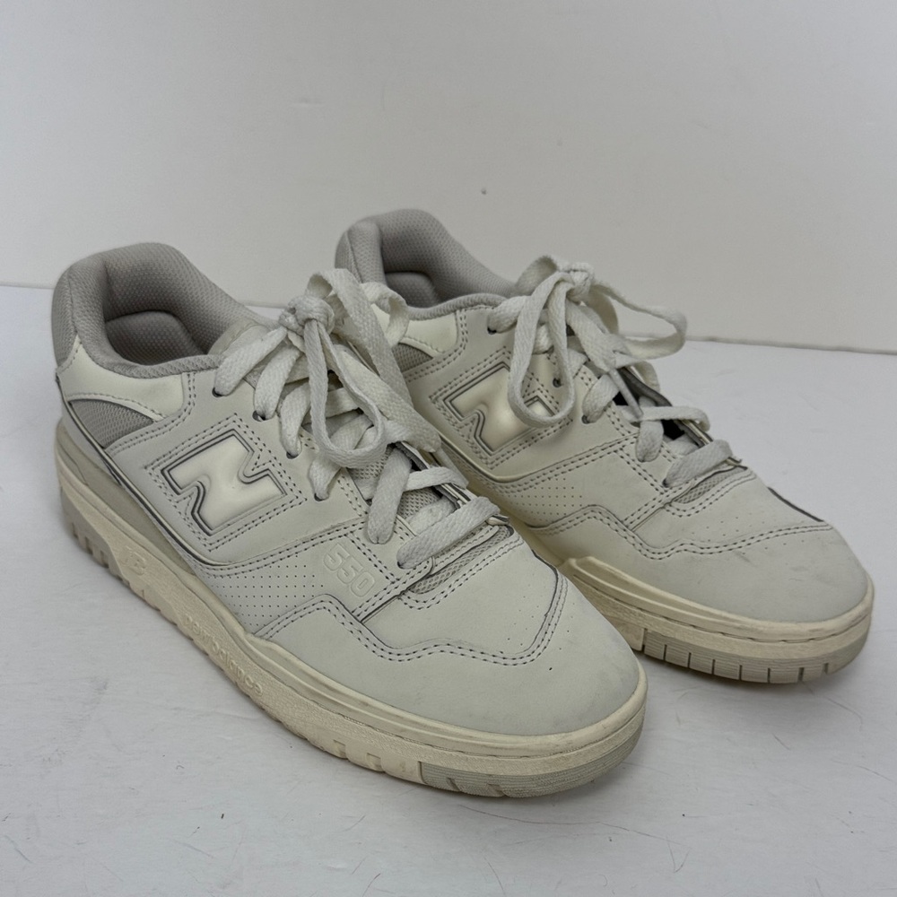 New Balance 550 Sneaker Low Top Chunky White Cream Women’s 7.5 Classic Shoes